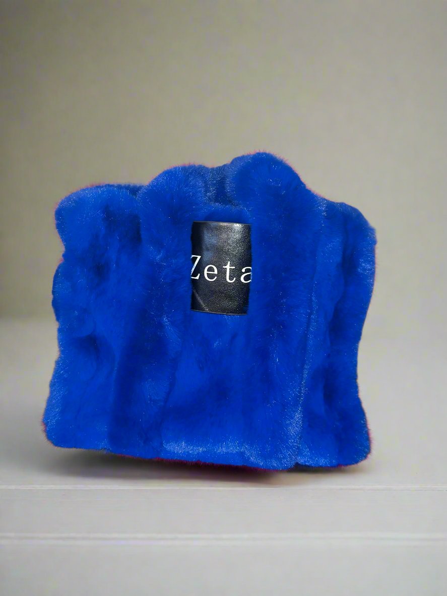 "Pretty Kitty" Fuzzy Zeta blue bag